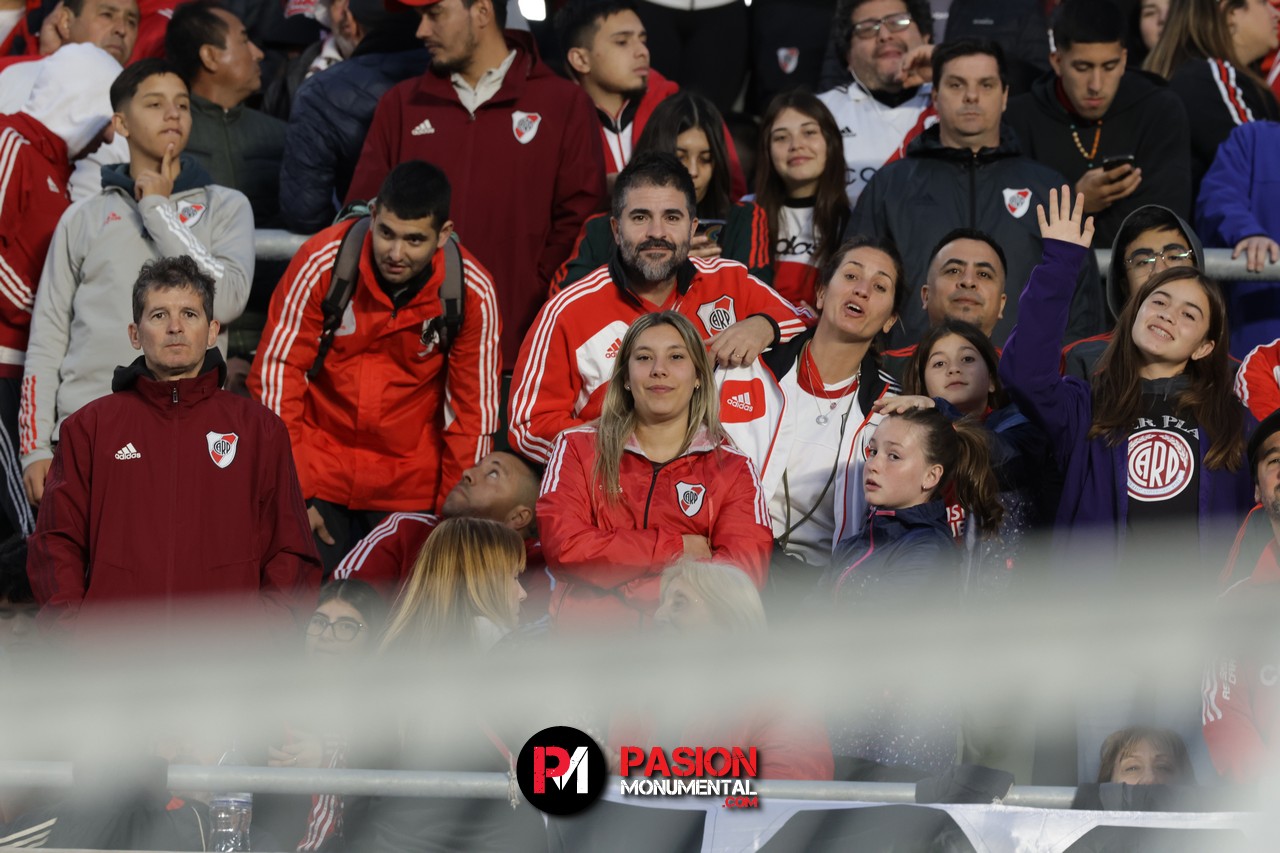 ¡Buscate en la victoria de River ante Arsenal de Sarandí, por la Copa de la Liga, en el estadio Mâs Monumental!