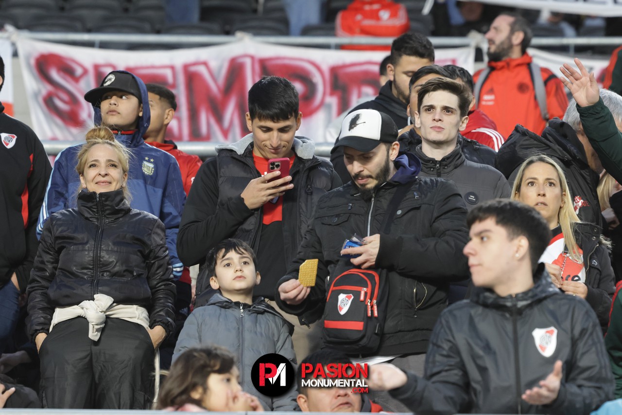 ¡Buscate en la victoria de River ante Arsenal de Sarandí, por la Copa de la Liga, en el estadio Mâs Monumental!
