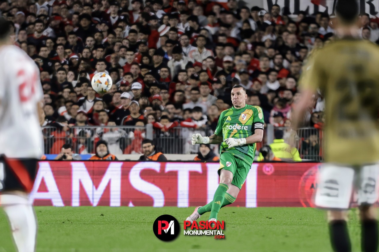 El mensaje de Franco Armani para los hinchas de River: "No vamos a bajar los brazos"