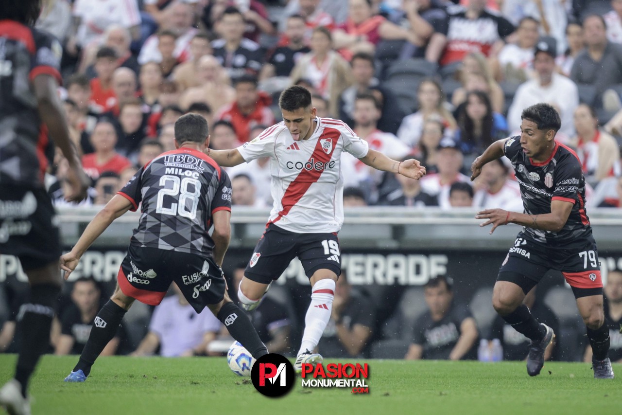 ¡Las mejores fotos de la goleada de River frente a Barracas Central en el Monumental!