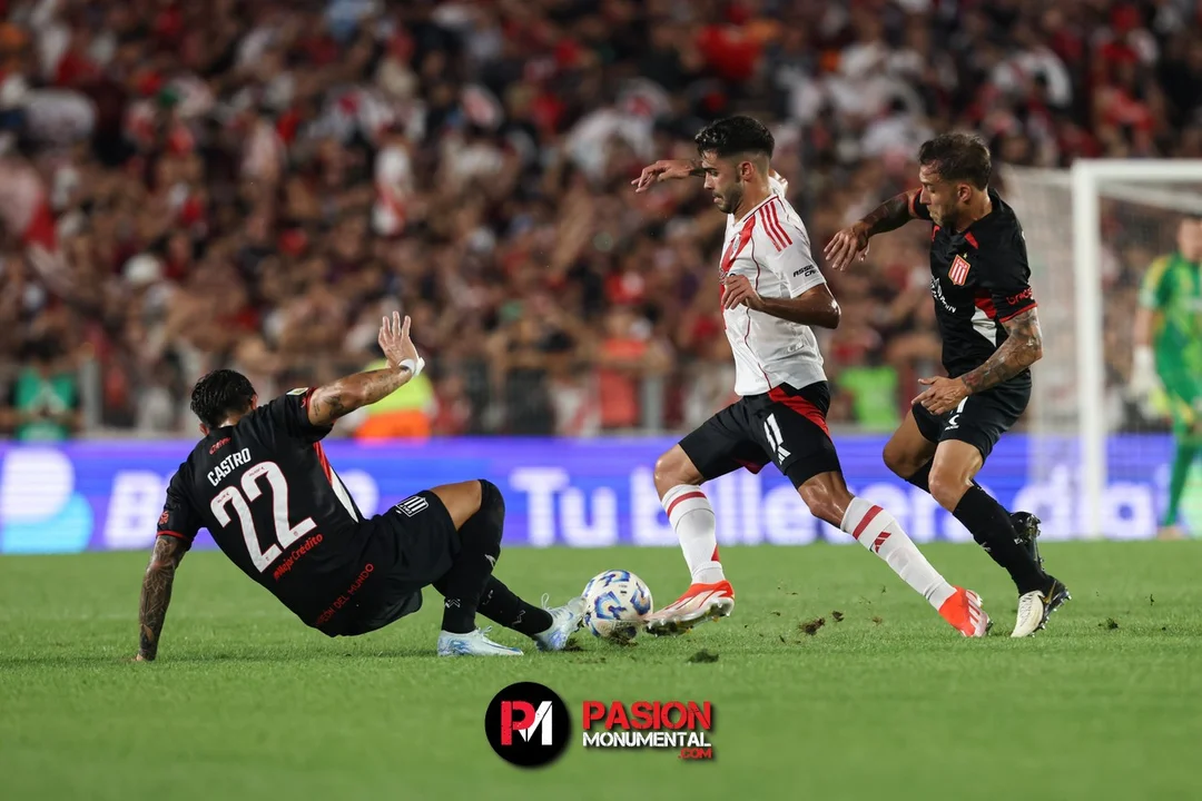 Perdió el invicto: River cayó ante Estudiantes en el Monumental